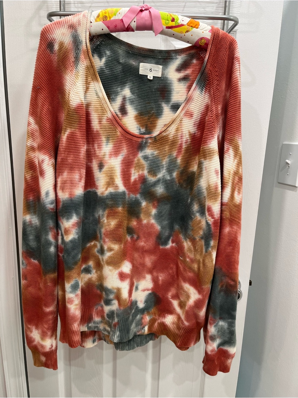 Lou & Grey Loft tye dye sweater V neck size XL